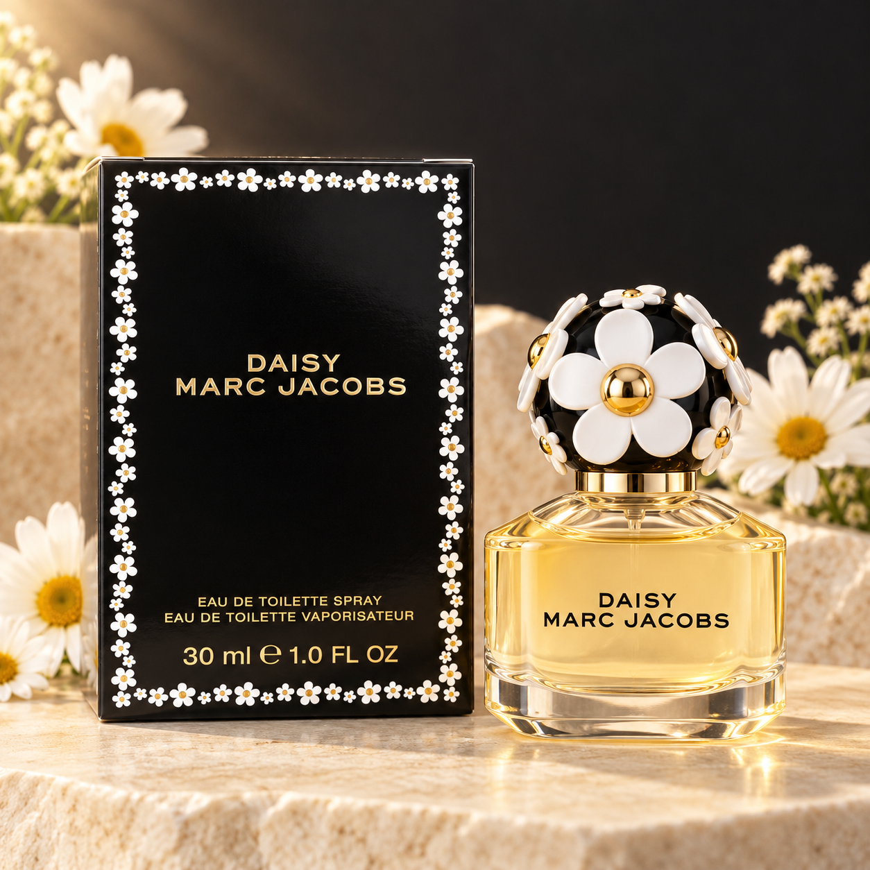 Marc Jacobs Daisy 30 ml bottle beside its white floral box